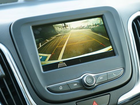 Used 2019 Chevrolet Equinox LT image 27