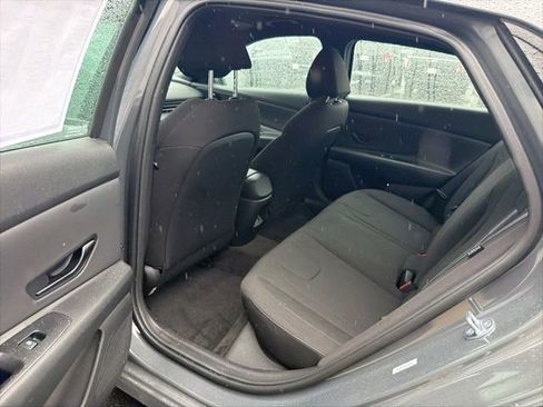 Used 2025 Hyundai Elantra Sport FWD image 14