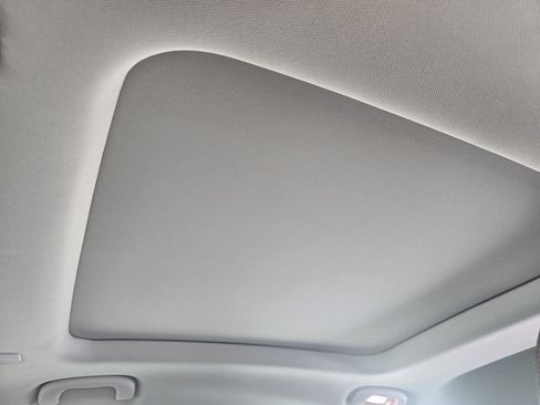 New 2027 Chevrolet Bolt RS w/ Technology Package FWD image 27