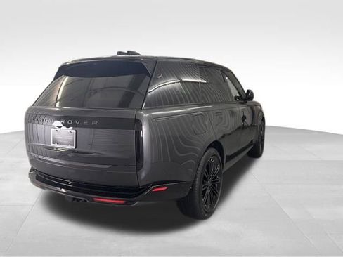 New 2026 Land Rover Range Rover SE image 4