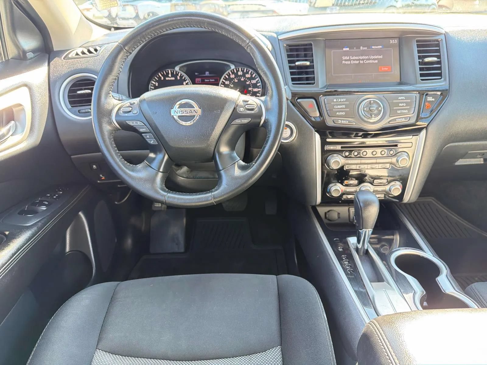 Used 2019 Nissan Pathfinder SV FWD image 12
