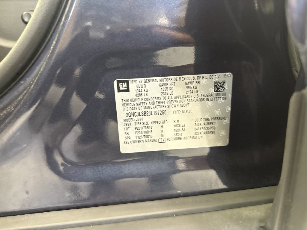 Used 2018 Chevrolet Trax LT w/ Sun & Sound Package FWD image 35