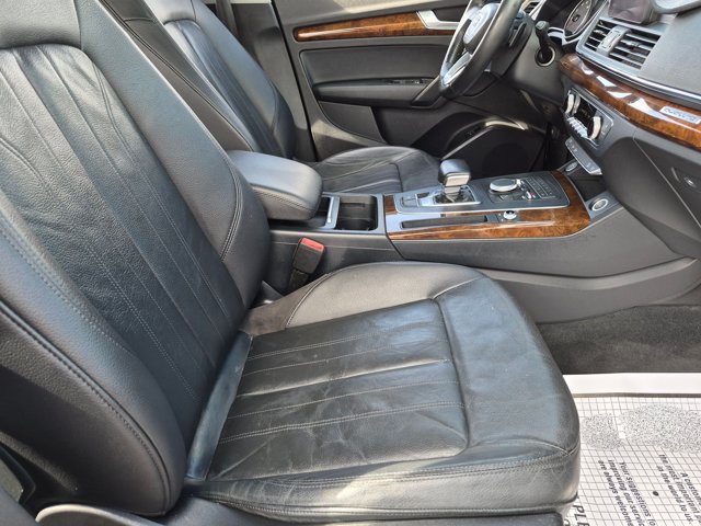 Used 2018 Audi Q5 2.0T Premium w/ Convenience Package AWD/4WD image 19