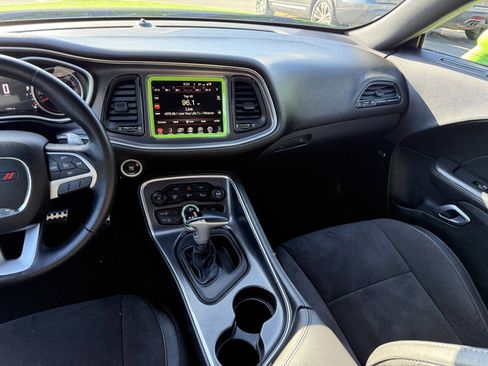 Used 2015 Dodge Challenger R/T Scat Pack w/ Scat Pack Appearance Package image 16