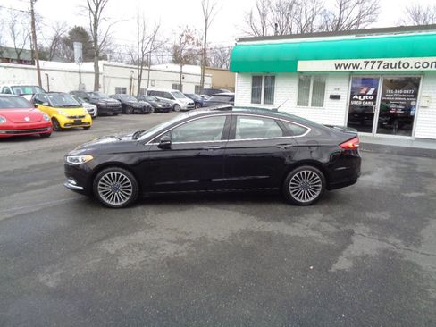 Used 2017 Ford Fusion Titanium image 10