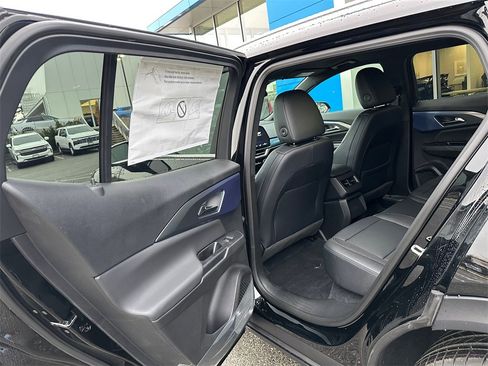 New 2026 Chevrolet Equinox EV LT image 16