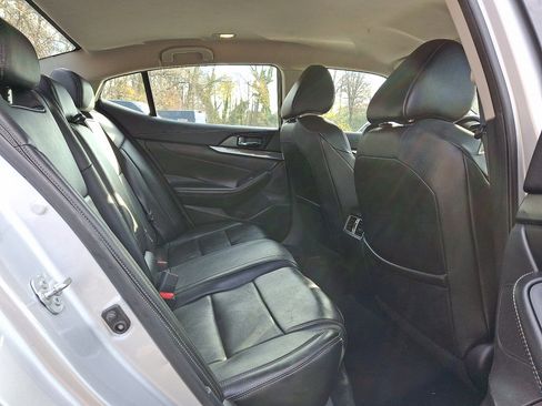 Used 2020 Nissan Maxima 3.5 SV w/ Floor Mat Group image 12