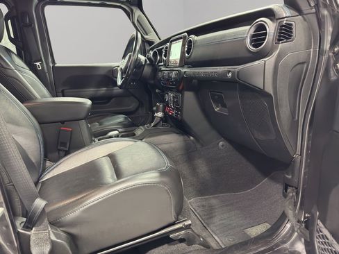 Used 2021 Jeep Wrangler Unlimited Rubicon 4xe w/ Cold Weather Group image 14