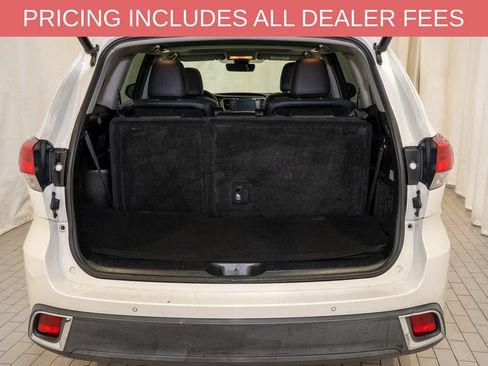 Used 2019 Toyota Highlander Limited FWD image 5