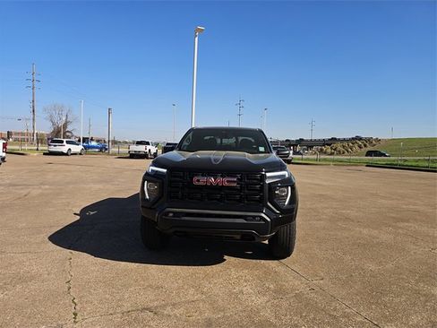 New 2025 GMC Canyon Elevation w/ Convenience Package image 2