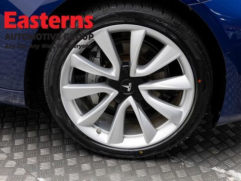 Used 2018 Tesla Model 3 RWD image 25