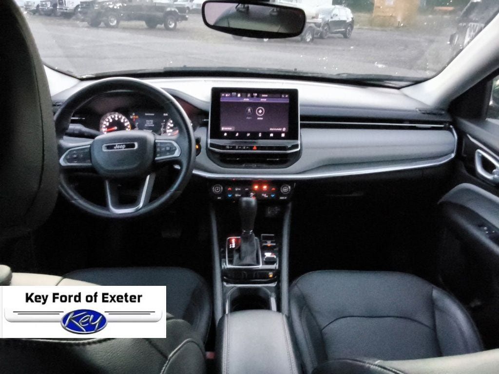 Used 2022 Jeep Compass Limited AWD/4WD image 19