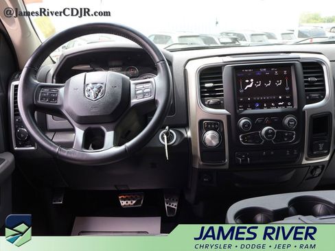 Used 2019 RAM 1500 Big Horn RWD image 18