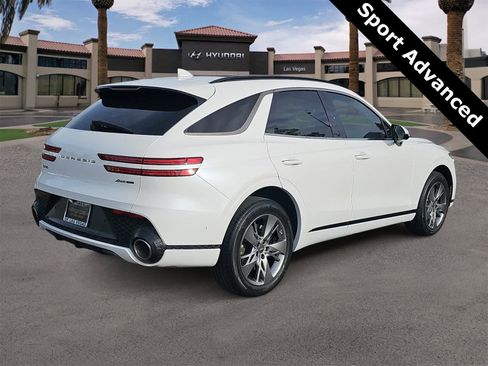 Used 2023 Genesis GV70 3.5T Sport w/ Sport Advanced Package image 8