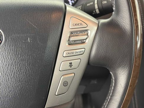 Used 2017 INFINITI QX80 4WD w/ Driver Assistance Package image 28