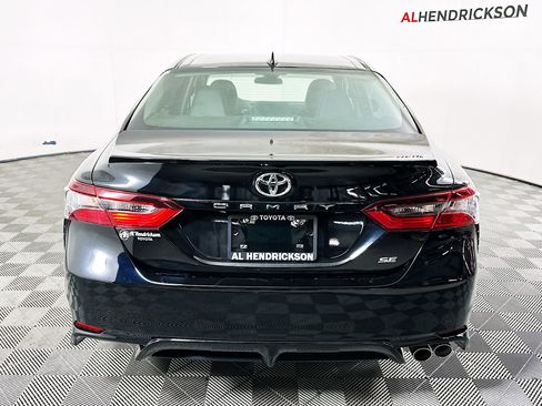 Used 2023 Toyota Camry SE image 4