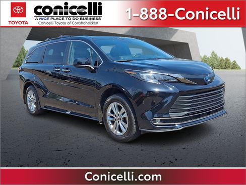 Used 2022 Toyota Sienna XLE Woodland Edition w/ Protection Package (TMS) AWD/4WD image 1