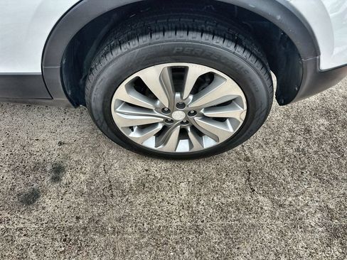 Used 2017 Buick Encore Preferred FWD image 3