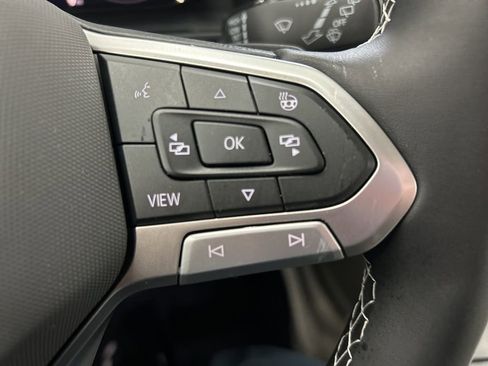 New 2026 Volkswagen Atlas SE image 17