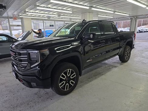 New 2026 GMC Sierra 1500 AT4 w/ Technology Package image 2