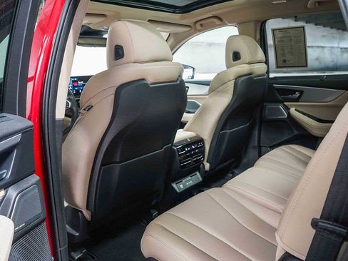 Used 2025 Acura MDX FWD w/ Technology Package image 19