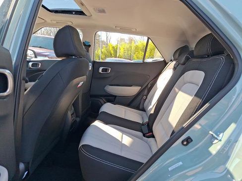 New 2026 Hyundai Venue SEL image 5