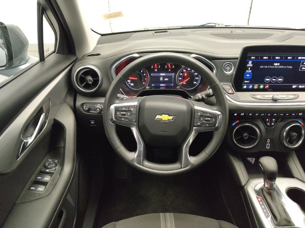 Used 2025 Chevrolet Blazer LT FWD image 22