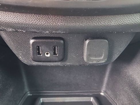 Used 2023 Chevrolet Traverse LT AWD/4WD image 18