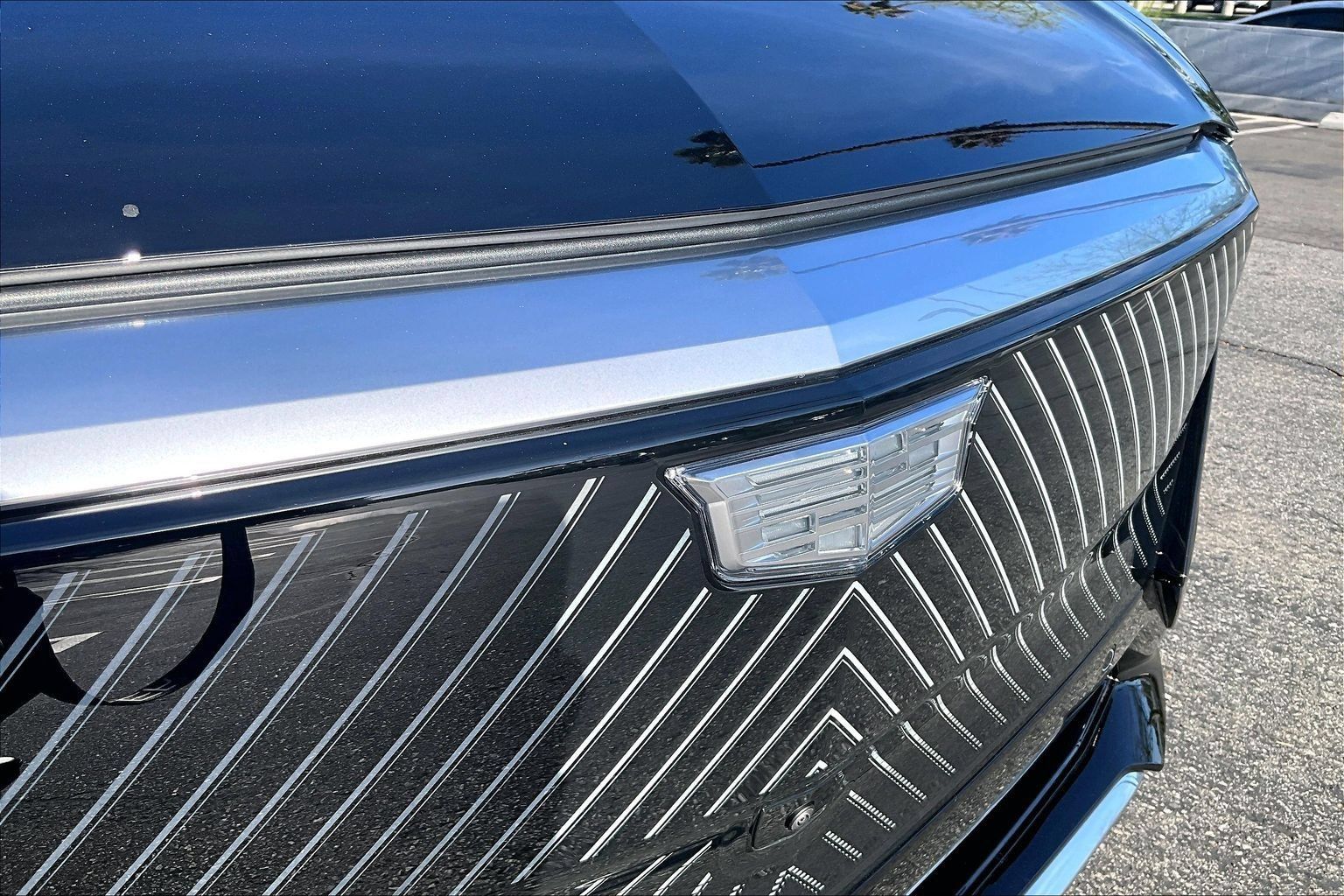 New 2026 Cadillac Lyriq Luxury w/ LPO, Floor Liner Package AWD/4WD image 34