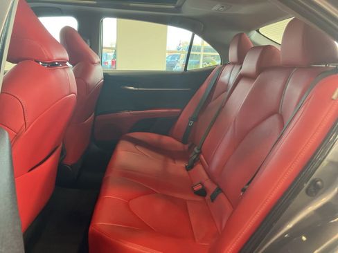 Used 2019 Toyota Camry XSE image 27