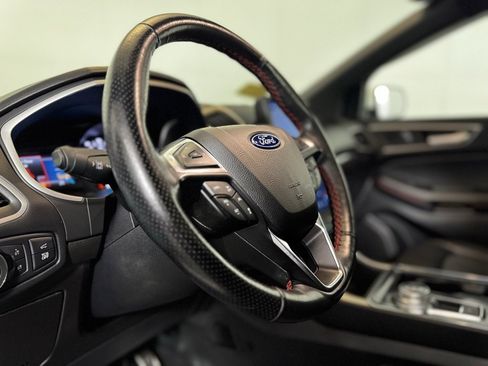 Used 2021 Ford Edge ST-Line image 16