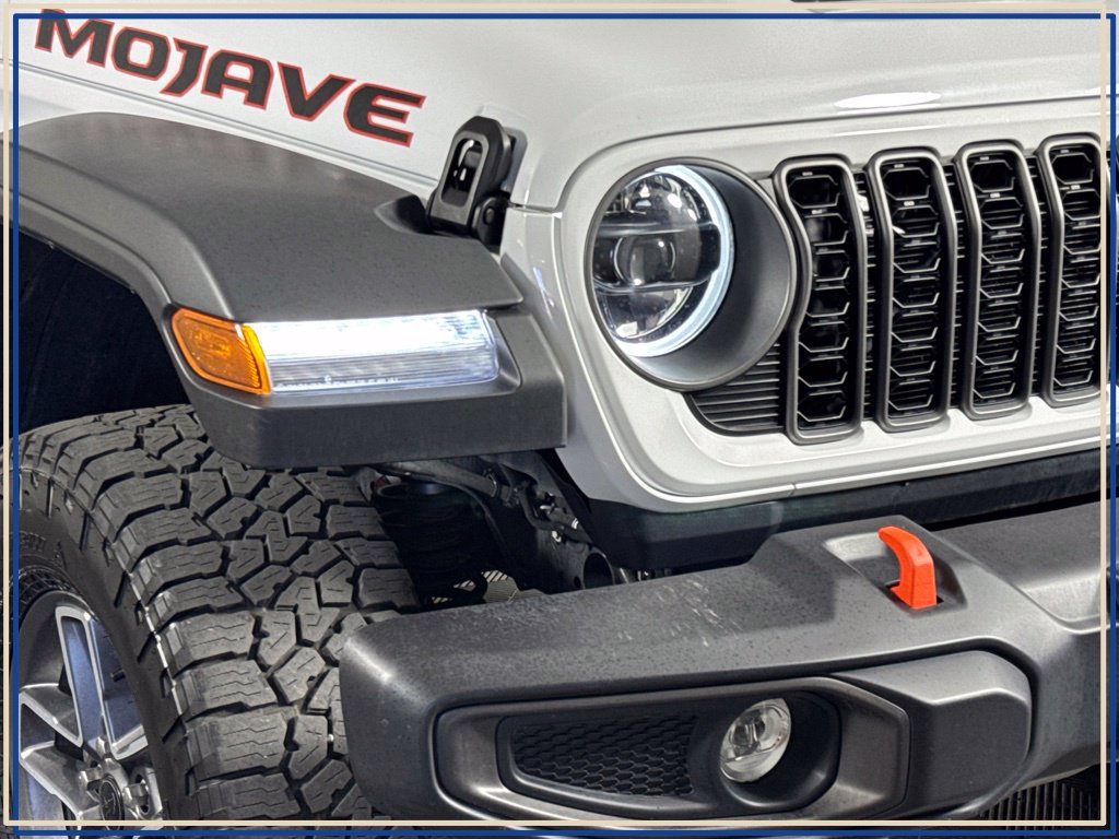 Certified 2026 Jeep Gladiator Mojave AWD/4WD image 7