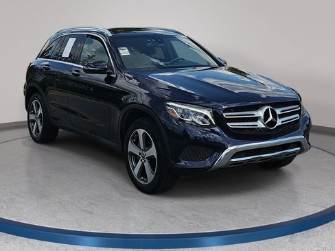 Used 2018 Mercedes-Benz GLC 300 image 3