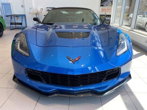 Used 2015 Chevrolet Corvette Z06 w/ 3LZ Preferred Equipment Group image 2