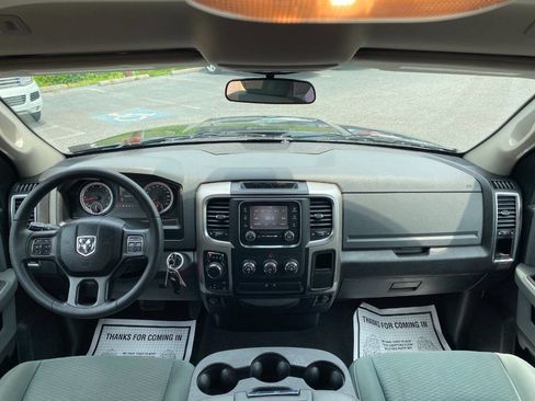 Used 2018 RAM 1500 Classic SLT AWD/4WD image 23