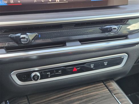 New 2026 BMW X5 xDrive50e w/ Premium Package image 22