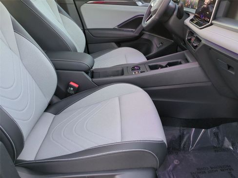 New 2026 Volkswagen Tiguan SE R-Line AWD/4WD image 20