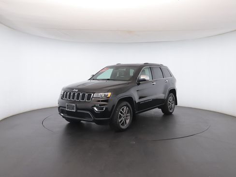 Used 2022 Jeep Grand Cherokee Limited image 40