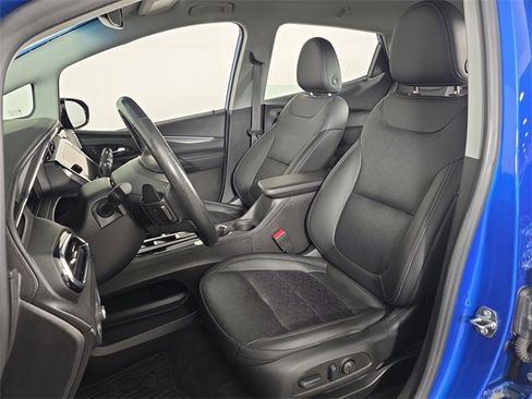 Certified 2023 Chevrolet Bolt LT w/ Infotainment Package image 16