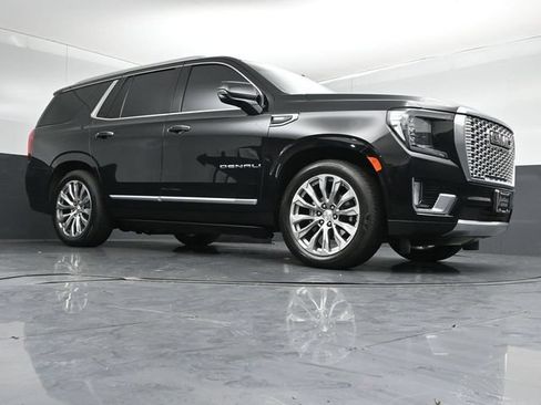 Used 2024 GMC Yukon Denali w/ Advanced Technology Package AWD/4WD image 38