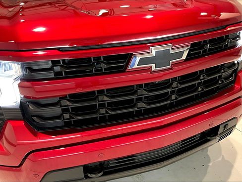 Used 2024 Chevrolet Silverado 1500 RST AWD/4WD image 34