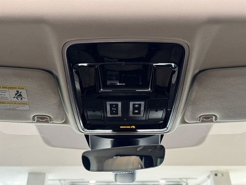 Used 2017 Land Rover Range Rover Supercharged image 32