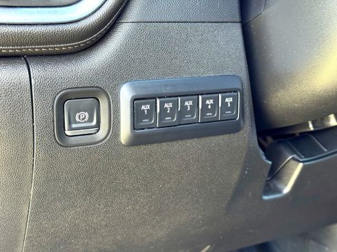 Used 2023 Chevrolet Silverado 2500 High Country w/ Z71 Off-Road Package image 14