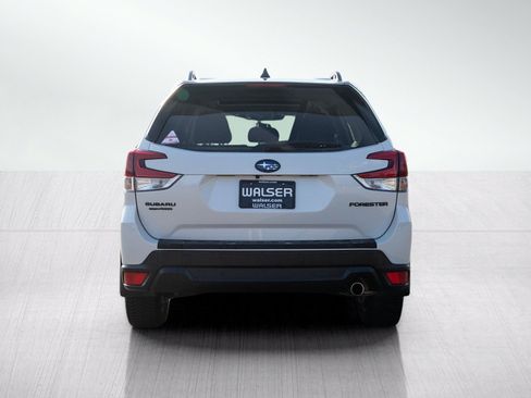 Used 2024 Subaru Forester Limited AWD/4WD image 5