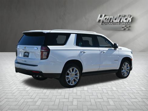 Used 2021 Chevrolet Tahoe High Country w/ Premium Package image 18