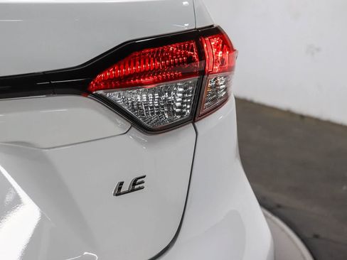 Certified 2024 Toyota Corolla LE w/ LE Convenience Package FWD image 13