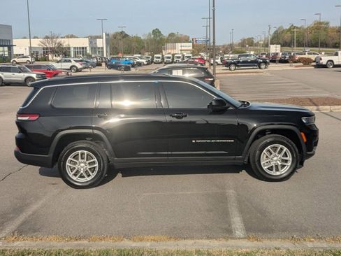 Used 2024 Jeep Grand Cherokee L Laredo w/ Luxury Tech Group I AWD/4WD image 2
