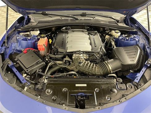 Used 2021 Chevrolet Camaro LT image 21