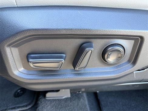 Used 2022 Toyota Tundra Limited image 28