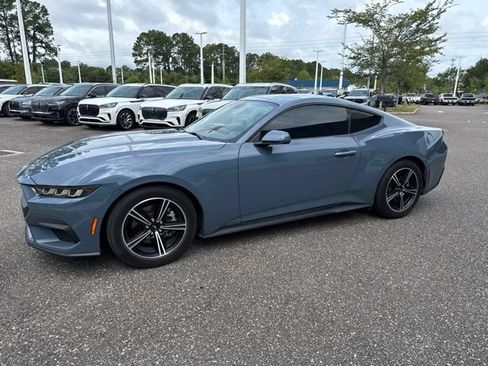Used 2024 Ford Mustang Coupe RWD image 13